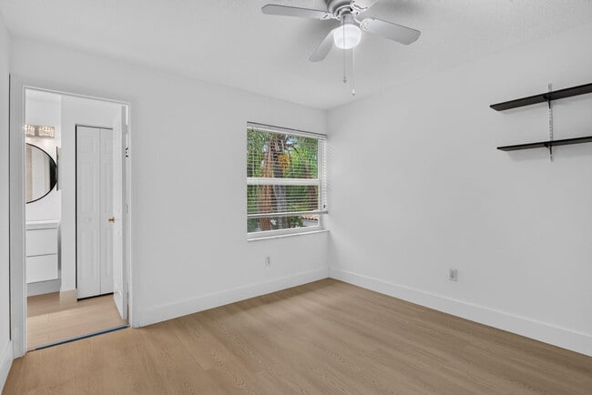 Building Photo - 7087 NW 78th Pl