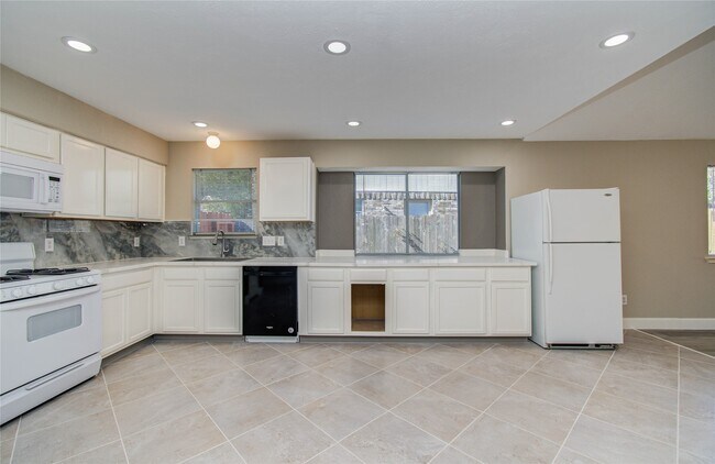 Building Photo - 12846 Sai Baba Dr