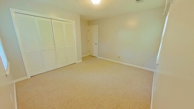 Building Photo - 3314 Jura Dr