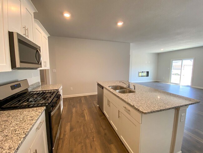 Building Photo - 4 bed 2 bath home built in 2023 in Somerville