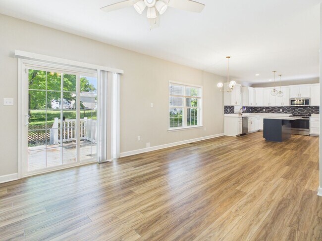 Building Photo - 1700 Dinwiddie Ave