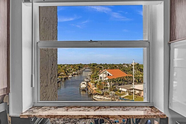 Building Photo - 1421 S Ocean Blvd