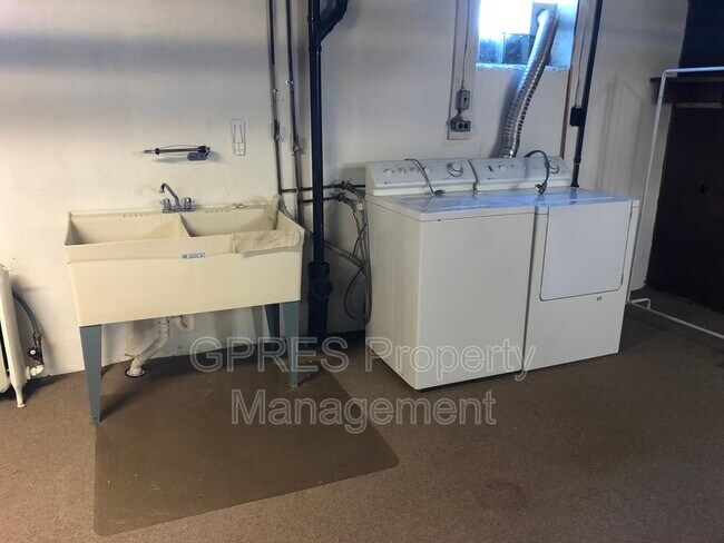 Building Photo - 357 Washington Ave