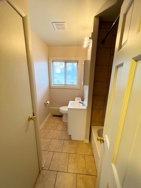 Building Photo - 4014 Corwyn Rd