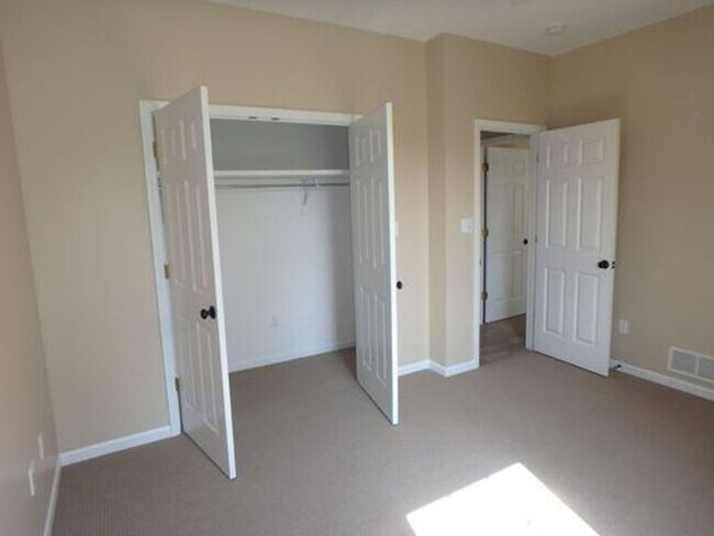 Building Photo - 1620 Co Rd 409