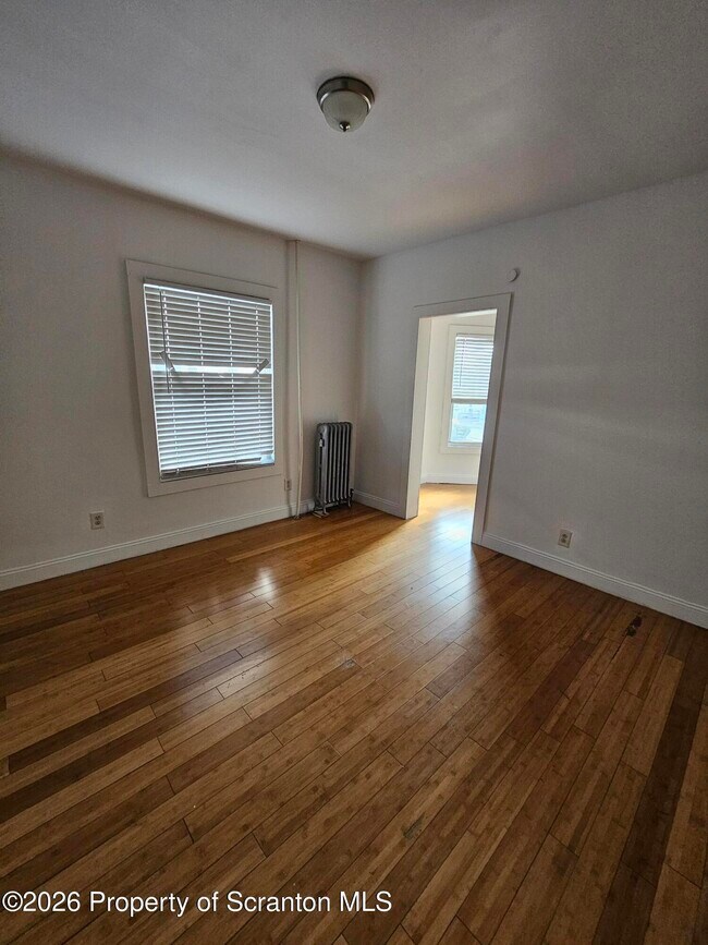 Building Photo - 509 Luzerne St