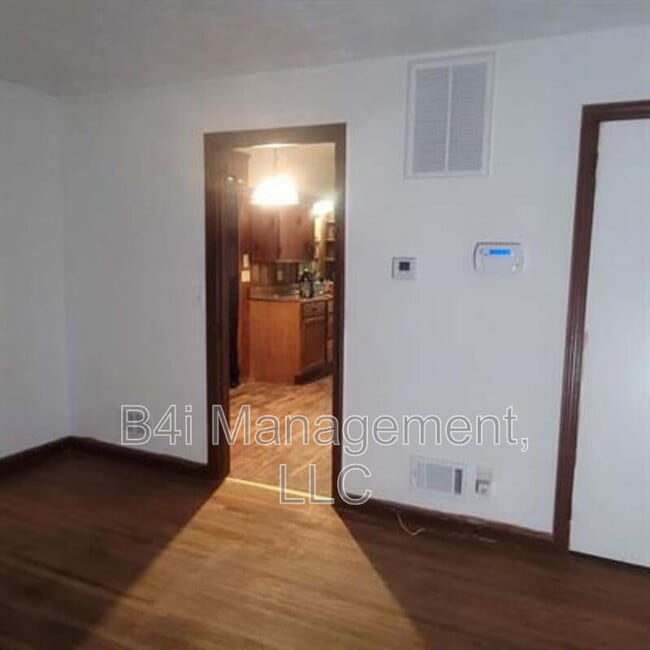 Building Photo - 2120 Milano Dr