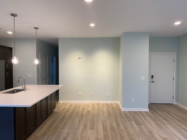 Building Photo - 2451 Thurman Ave