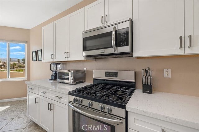 Building Photo - 39371 Blossom Cir