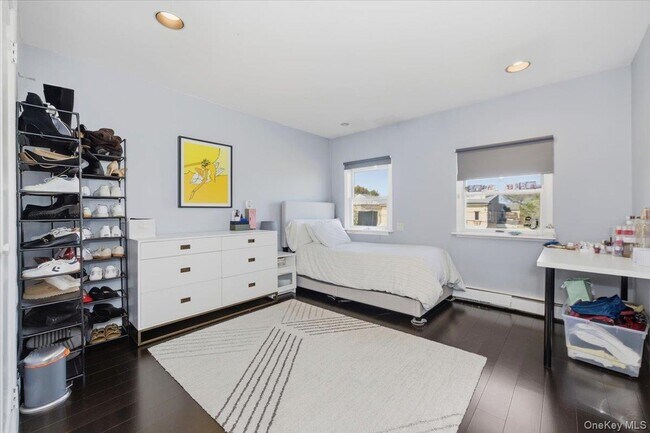 Building Photo - 1495 Bay Blvd