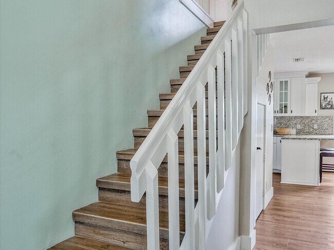 Building Photo - 1350 C Rd