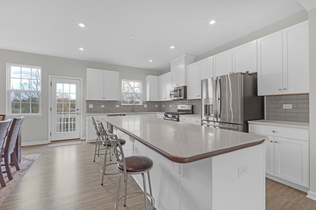 Building Photo - 780 Weller Dr