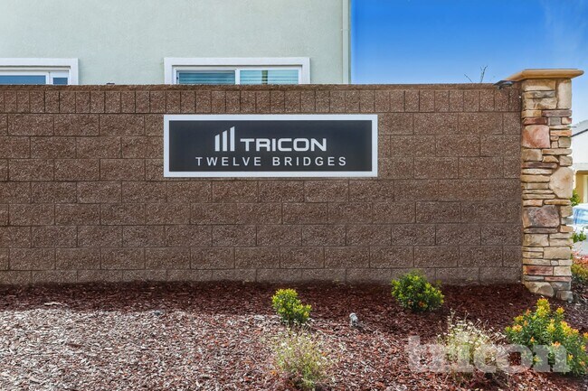 Building Photo - 817 Chisel Ville Ln