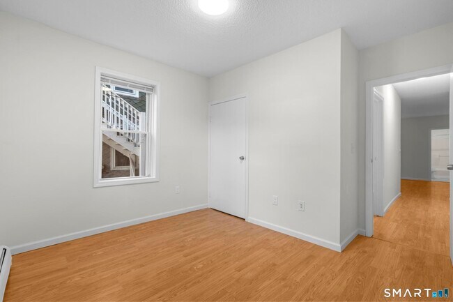 Building Photo - 18 Kelley St