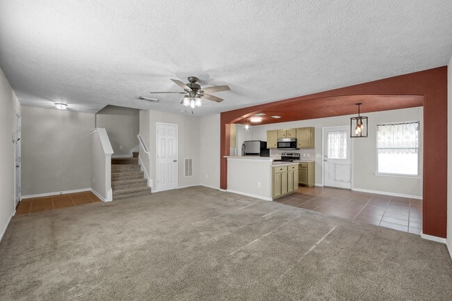 Building Photo - 13952 Buckskin Dr