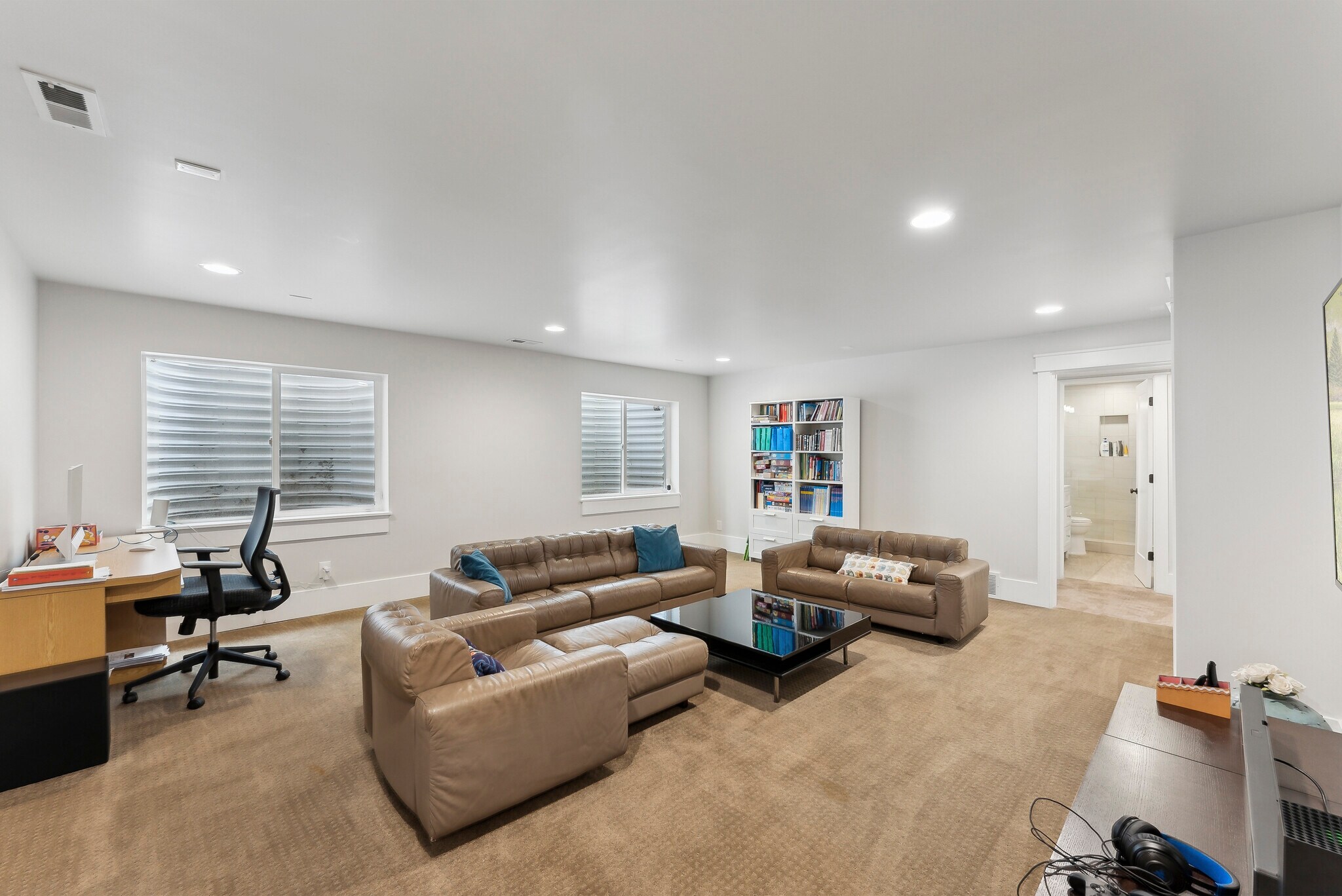 Downstairs Family Room - 1044 E Wood Ave