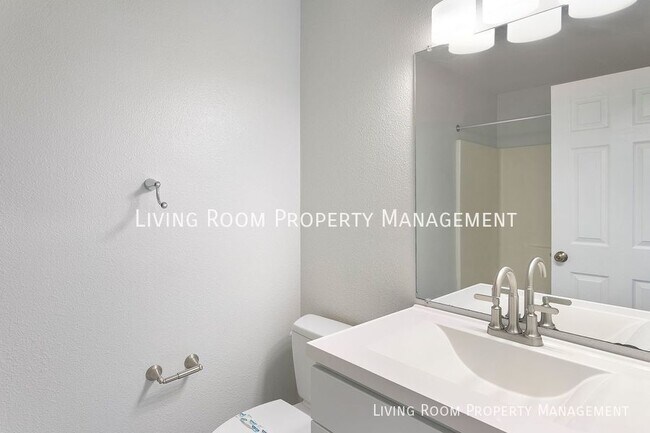 Building Photo - 5232 SE 64th Ave