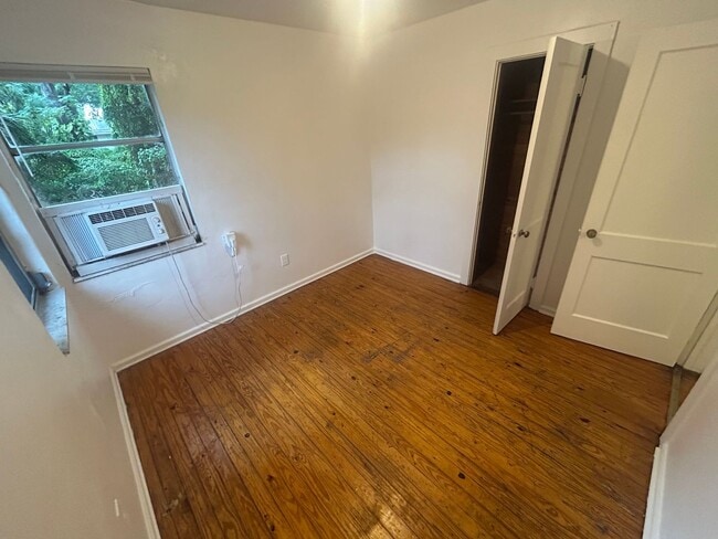 Building Photo - Cozy 2 bedroom home near local amenities