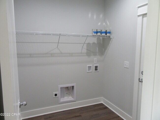 Building Photo - 154 Drews Ln