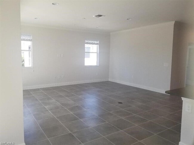 Building Photo - 6969 Avalon Cir
