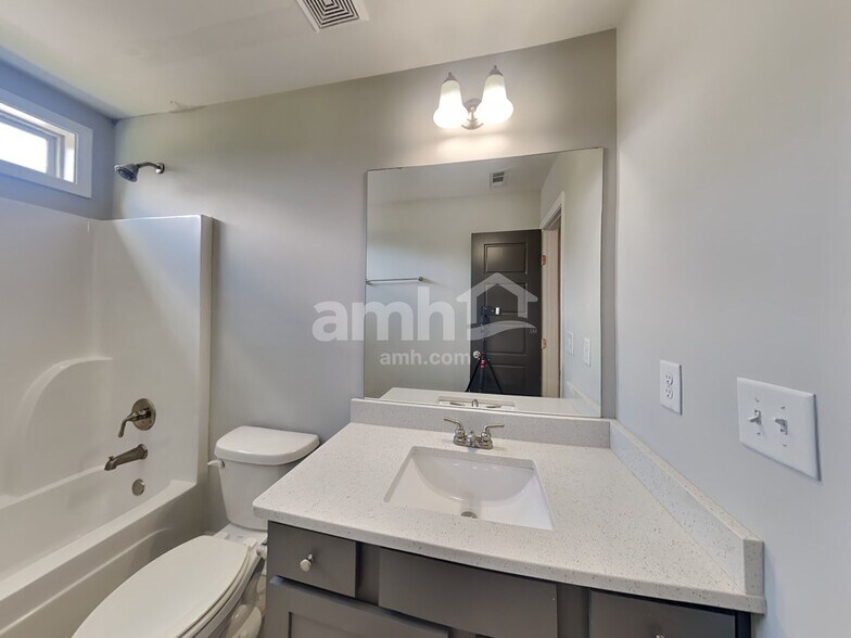 Building Photo - 1149 Victoria Walk Ln