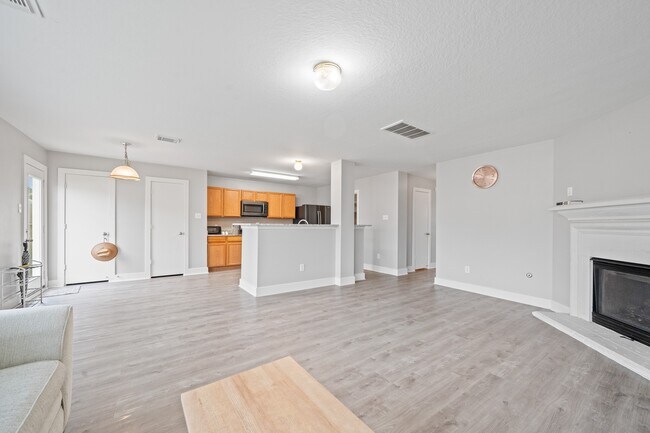 Building Photo - 20931 Walder Ct