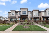Building Photo - 770 Cavitt Ct