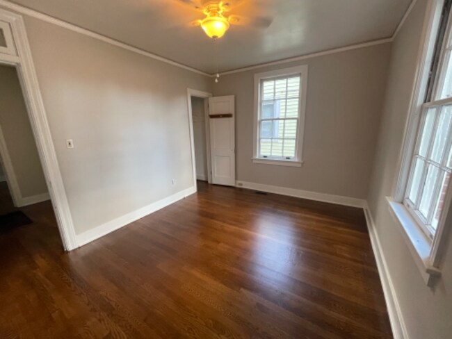 Building Photo - 1709 Pennsylvania Ave