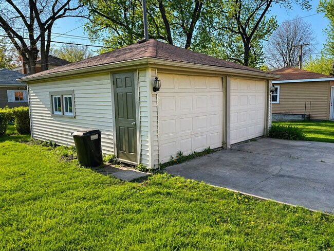 Building Photo - 1518 Cleveland Ave