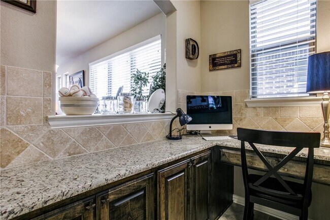 Building Photo - 3927 Cascade Sky Dr