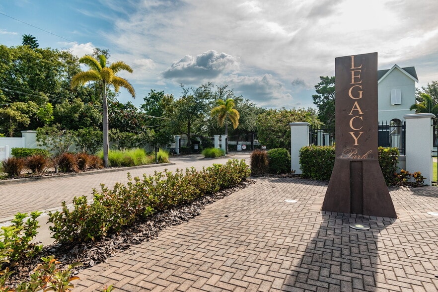 Building Photo - 4543 Bay Spring Ct