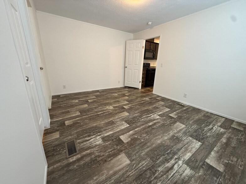 Building Photo - 11719 Cascade Cir