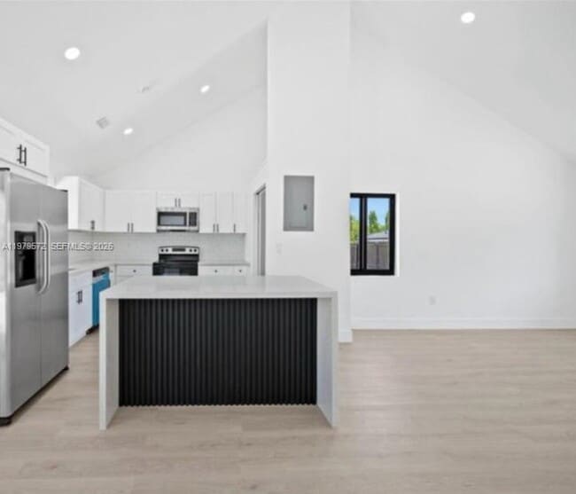 Building Photo - 20620 SW 120th Pl