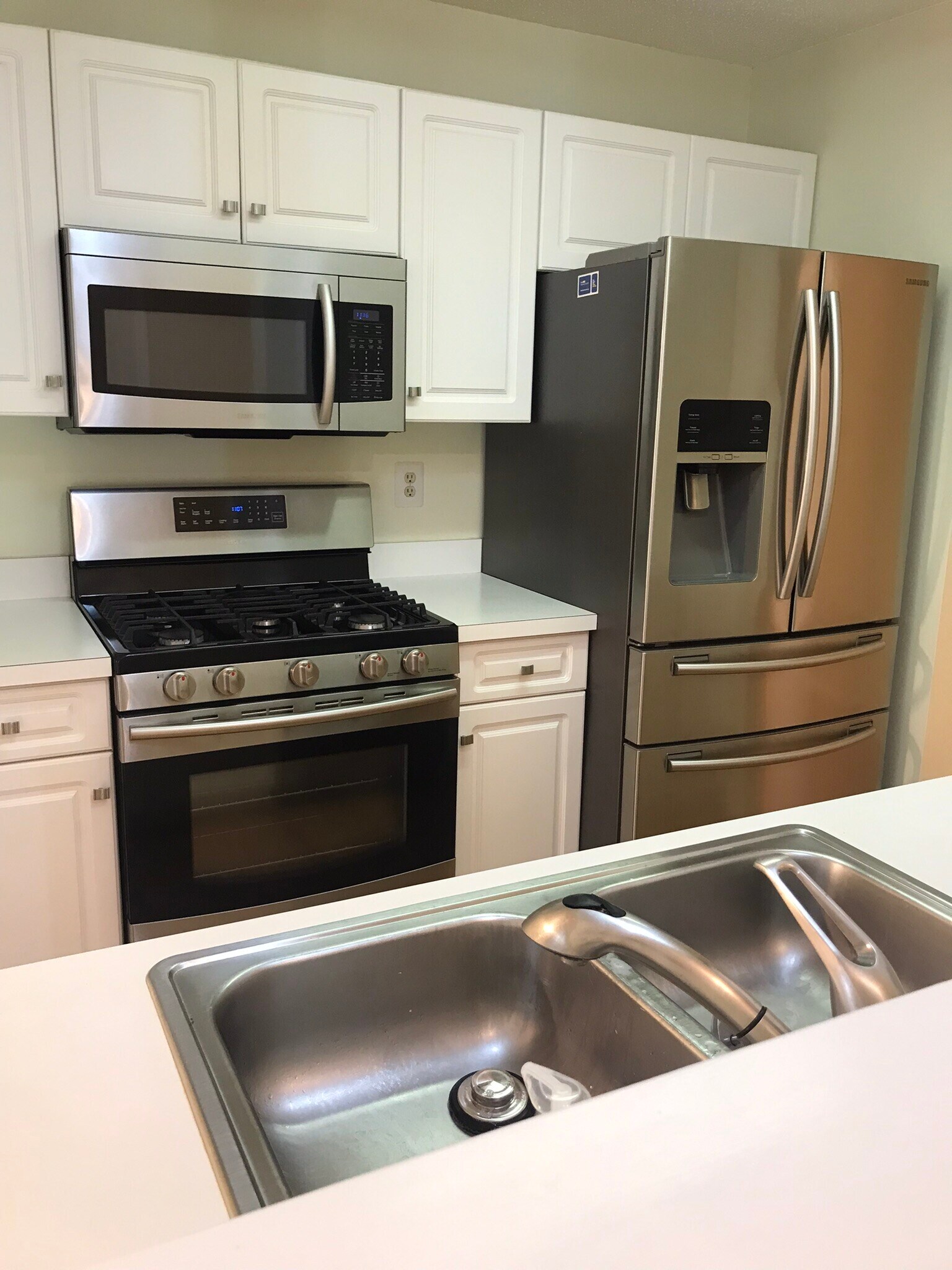 Building Photo - 10018 Vanderbilt Cir