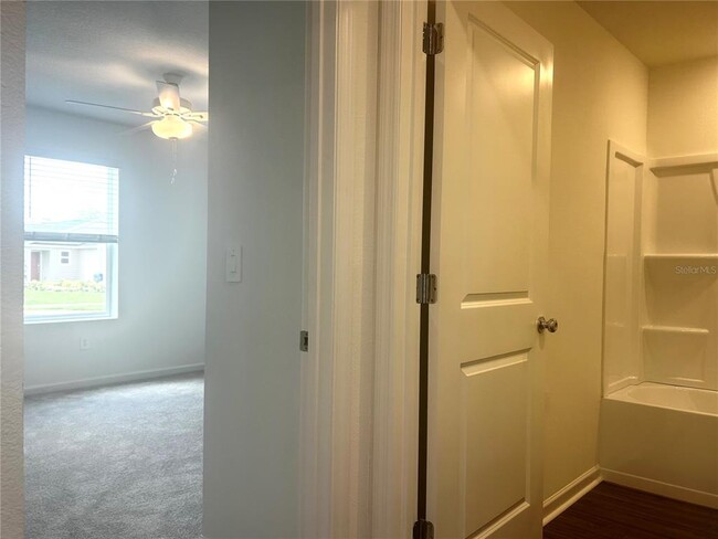 Building Photo - 1127 NW 47th Ct
