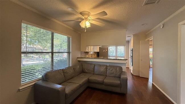Building Photo - 11527 Cedar Creek Dr