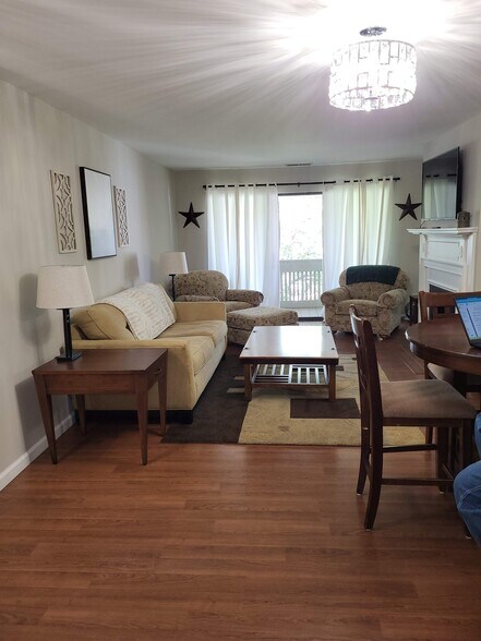 Living room - 950 E Rue de la Banque St