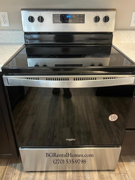 Building Photo - 506 Labrador Dr