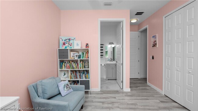 Building Photo - 5133 Angelo Cir