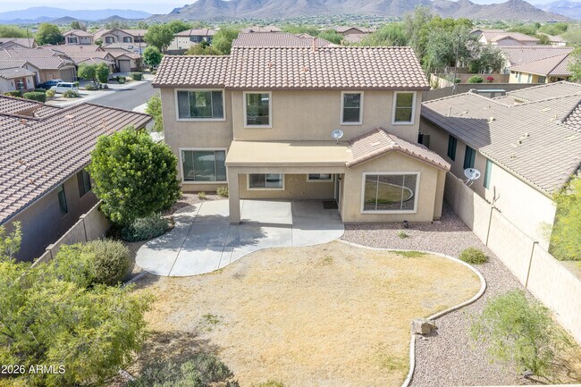 Building Photo - 2023 W Shackleton Dr