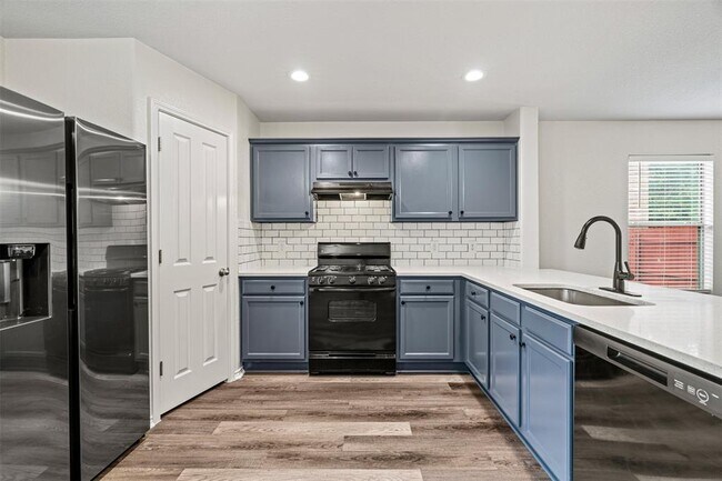 Building Photo - 206 Wells Bend