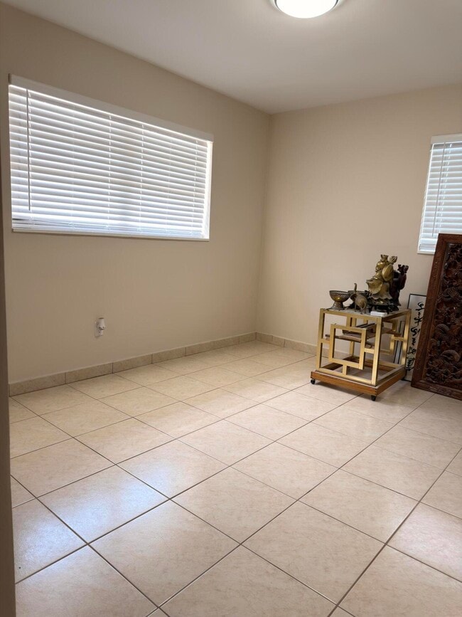 Building Photo - 7500 SW 98th Ct