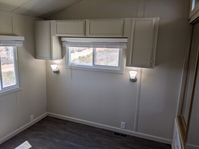 Building Photo - 3512 El Paso Alto Rd