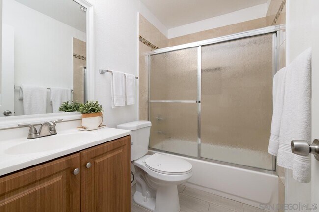 Building Photo - 2738 Erie St