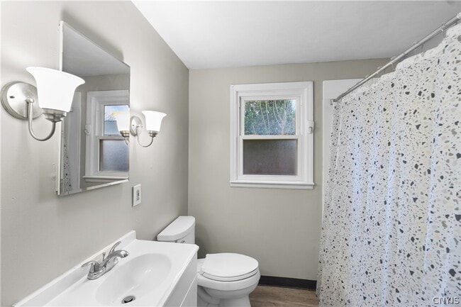 Building Photo - 326 Grant Blvd