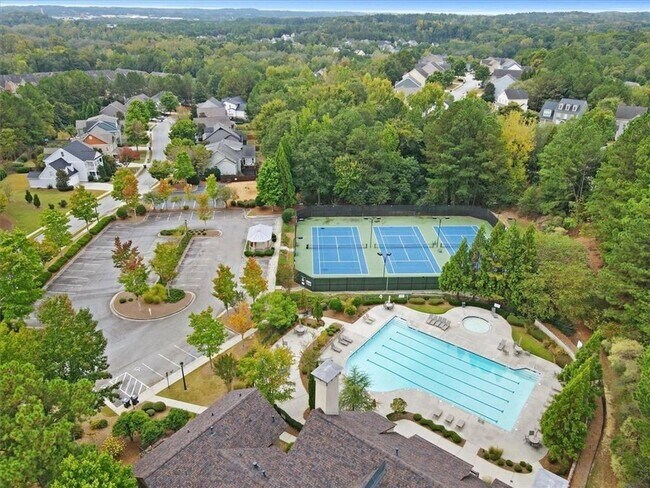 Building Photo - 1005 Regal Hills Ln