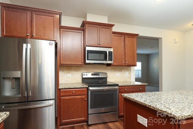 Building Photo - 1516 Sunflower Field Pl