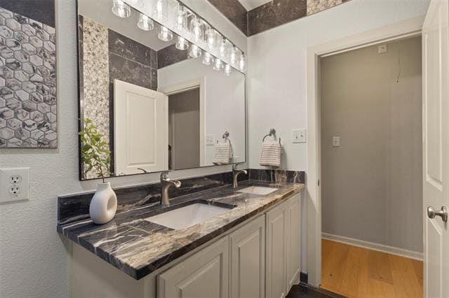 Building Photo - 1209 Savoy Ln