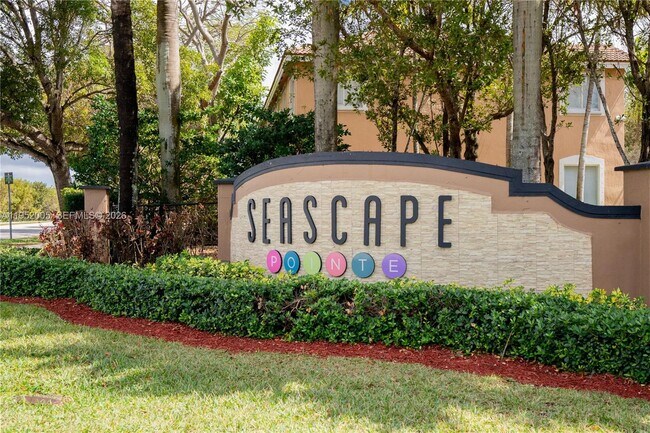 Building Photo - 2532 SE 15th Ct