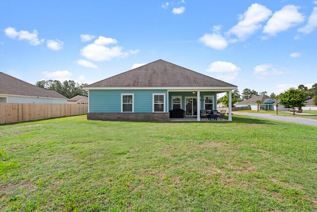 Building Photo - 809 Whispering Creek Ave